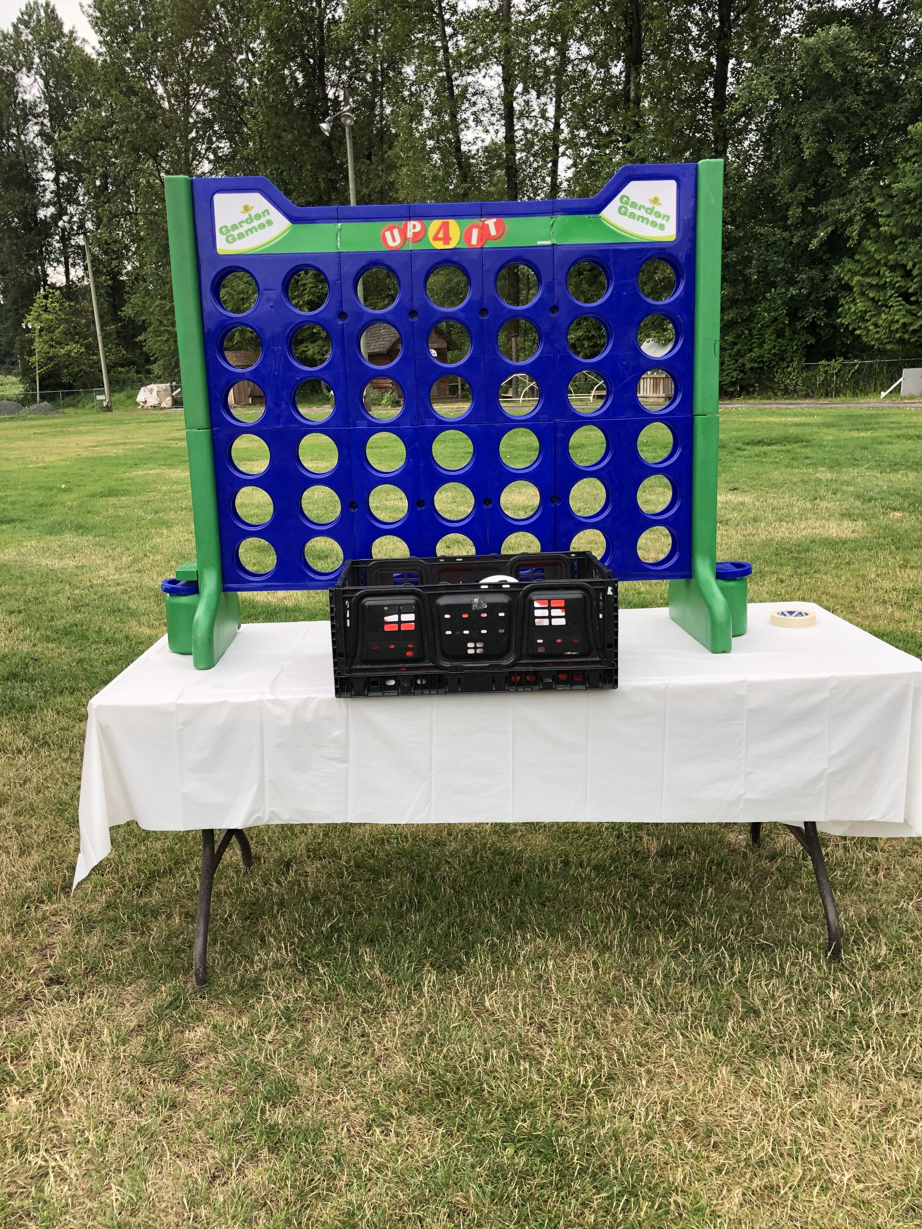 Giant Connect 4 Vancouver Partyworks 9637