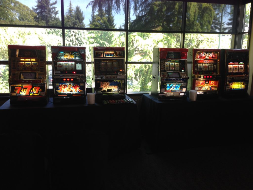 des moines slot machine party